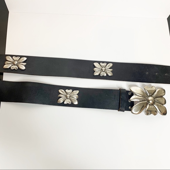 Antoniazzi Firenze Italy leather flower buckle XL - Picture 3 of 7